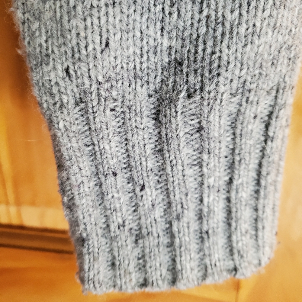 Sweater - Picture 2 of 7